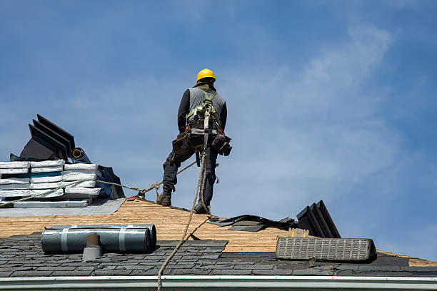 Professional Gutter Installation technician working in West Mansfield, OH